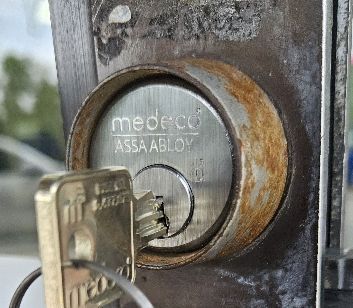 Medeco High Security Commercial Lock Change: Maxum Deadbolt and Keyed-Alike Cylinders, Dania Beach photo 1